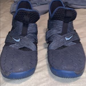 Lebron Soldier 12 (great quality) 6.5Y